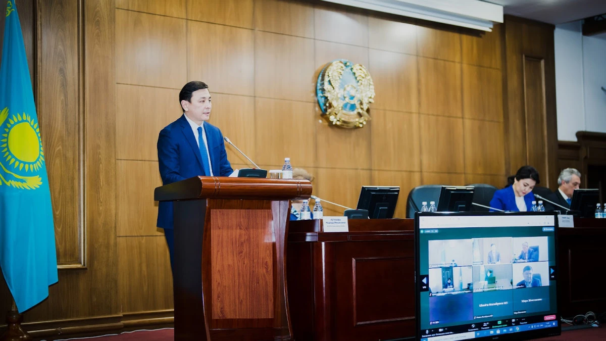 Модернизация онкослужбы, нацпроекты и дефицит кадров - развитие медицины в Казахстане обсудили на коллегии Минздрава